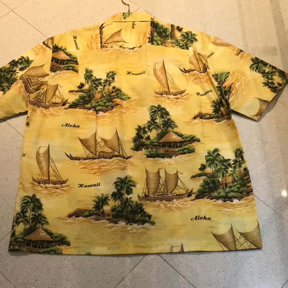 Hawaiian Button Shirt